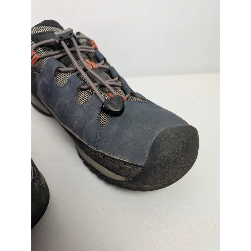 Keen Boys Sz 5 Targhee Hiking Trail Shoes Waterproof Bungee Pull Active Sneakers